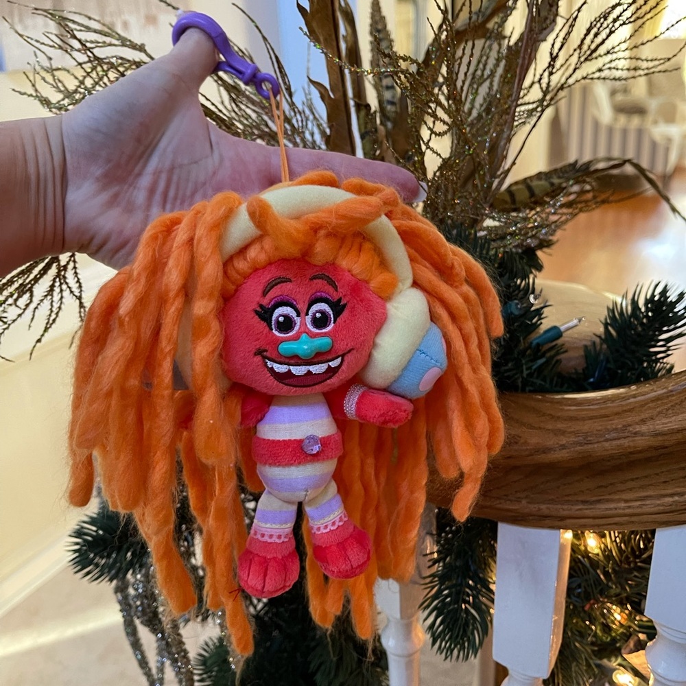 DREAMWORKS TROLL KEYCHAIN